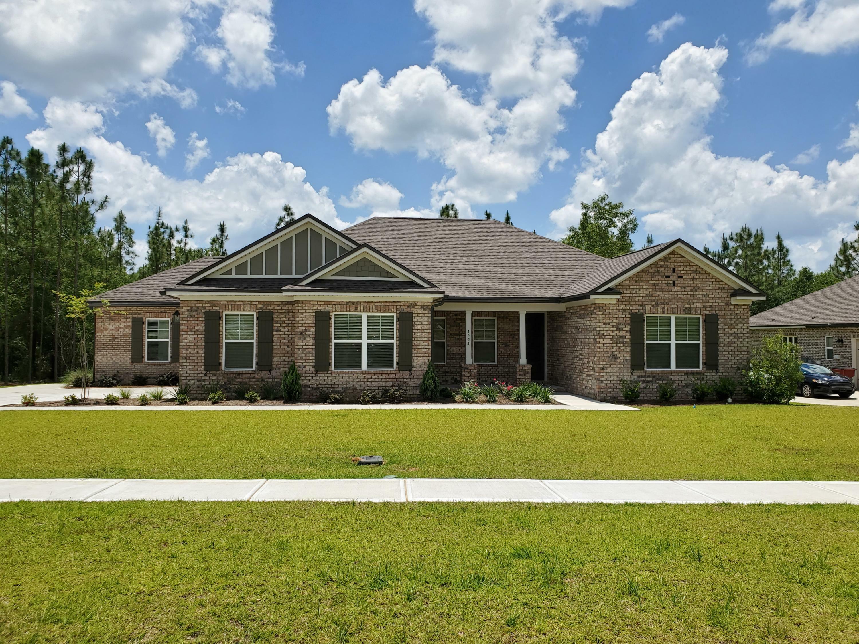 Property Photo: 1524 Mill Creek Drive FL 32531