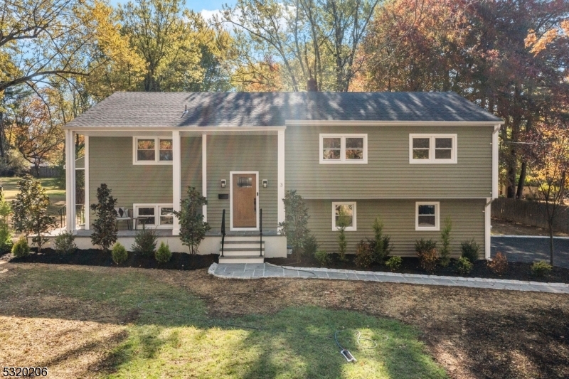 Property Photo:  3 Highfield Cir  NJ 07945 