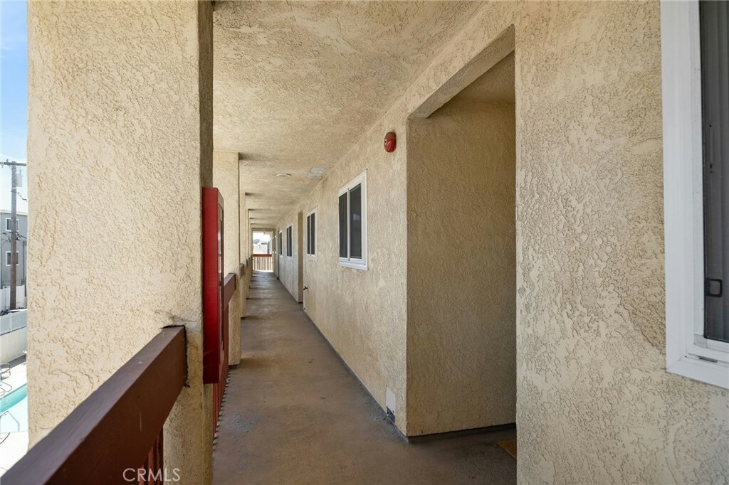 Property Photo: 950 Main Street 304 CA 90245