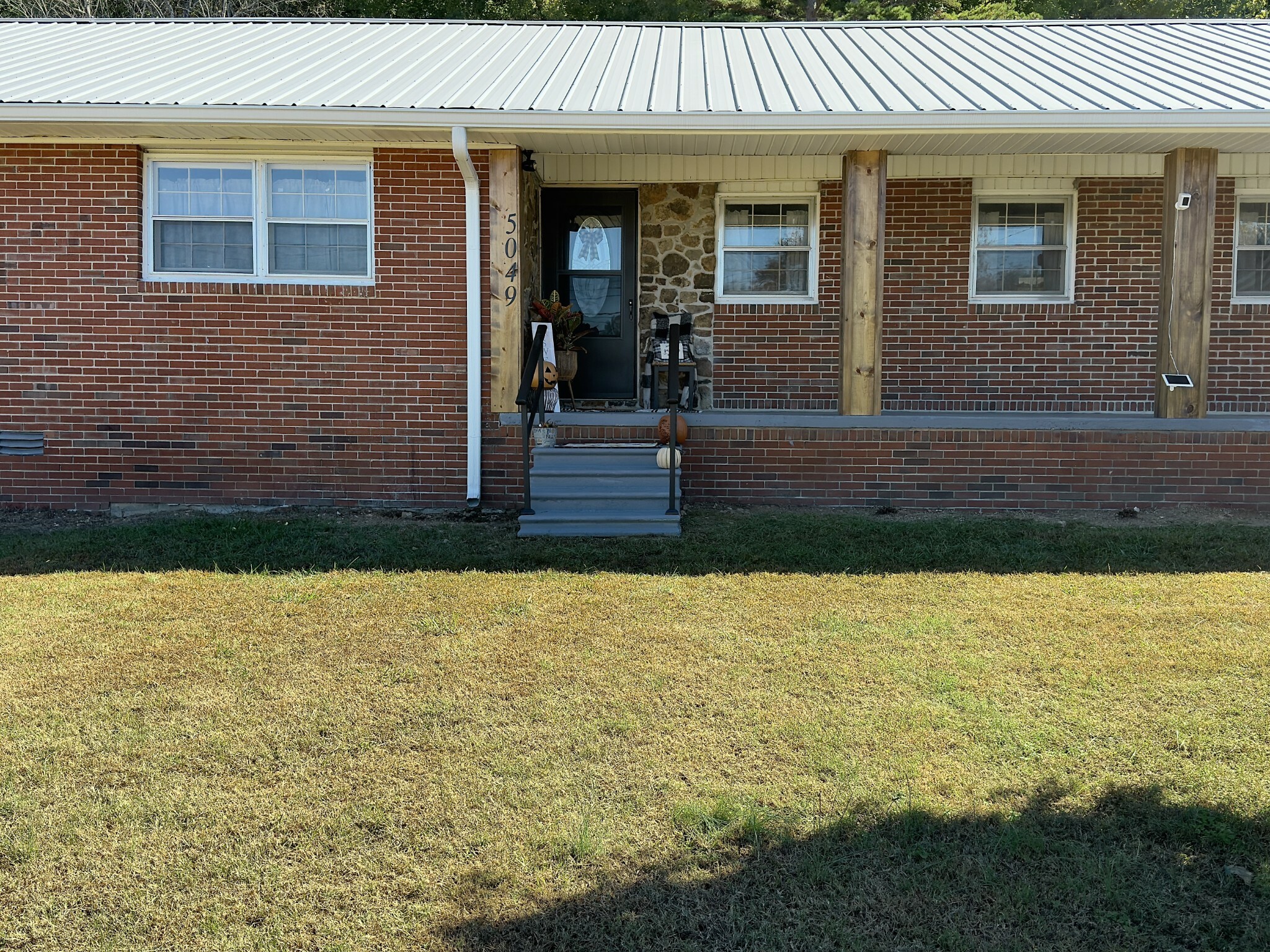 Property Photo:  5049 Sunny Acres Dr  TN 38485 