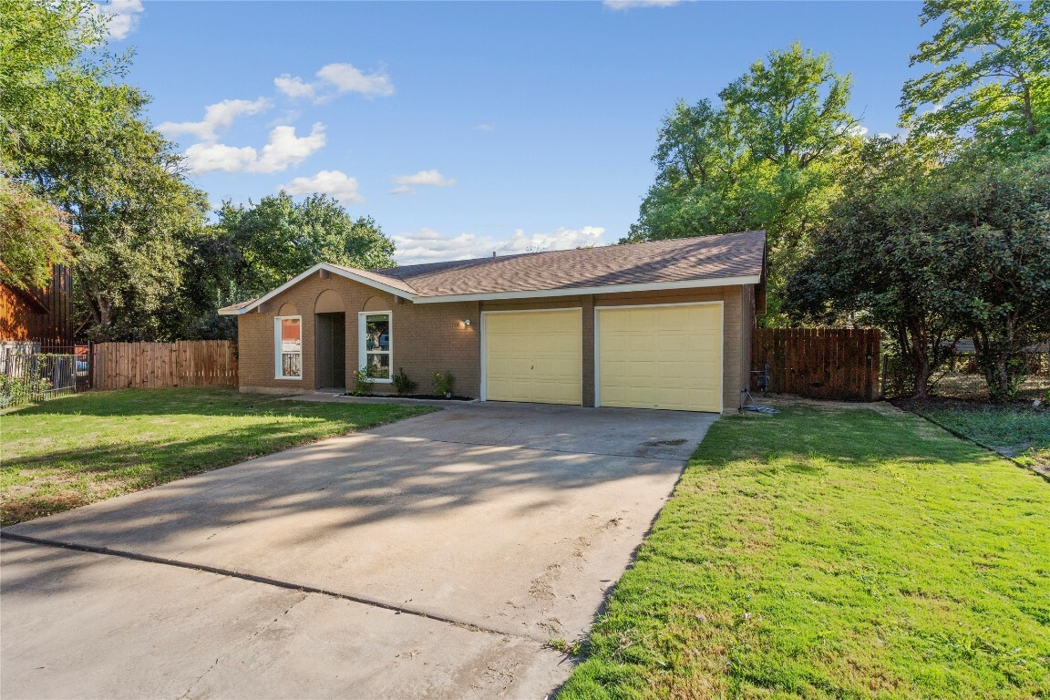 Property Photo:  7008 Castlekeep Way  TX 78745 