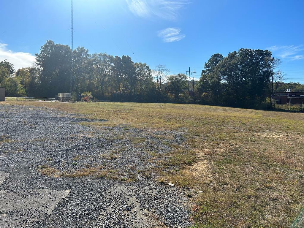 Property Photo:  945 Riverbend Rd  GA 30721 