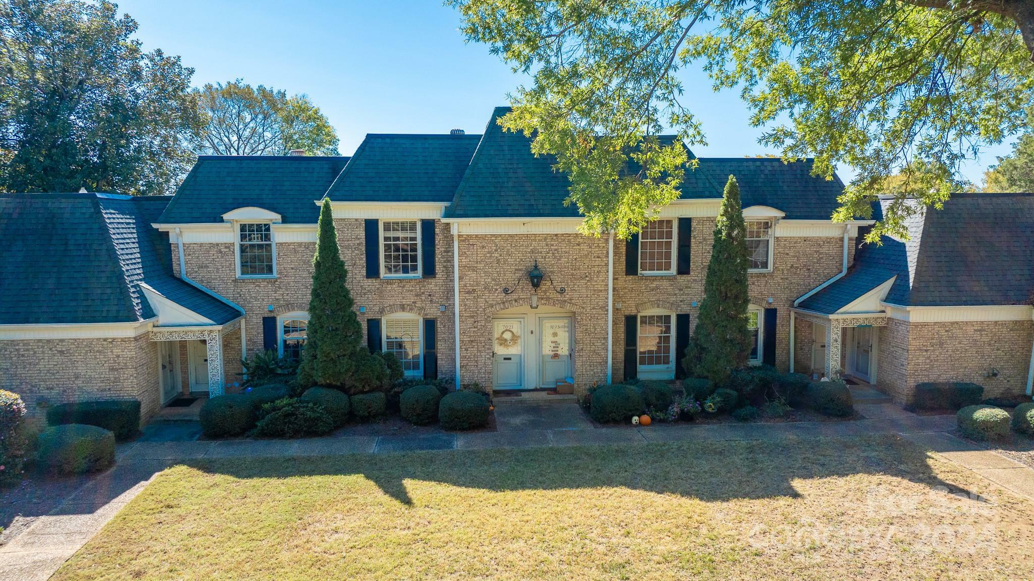 7021 Quail Hill Road  Charlotte NC 28210 photo