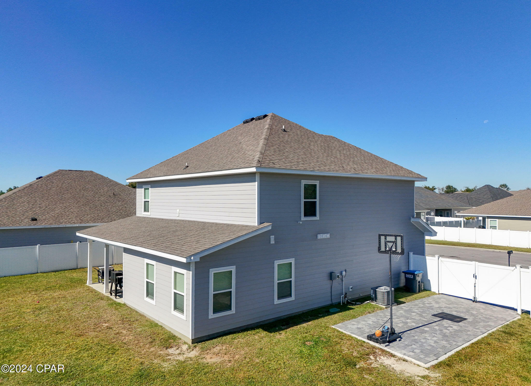 Property Photo:  233 Martingale Loop  FL 32444 