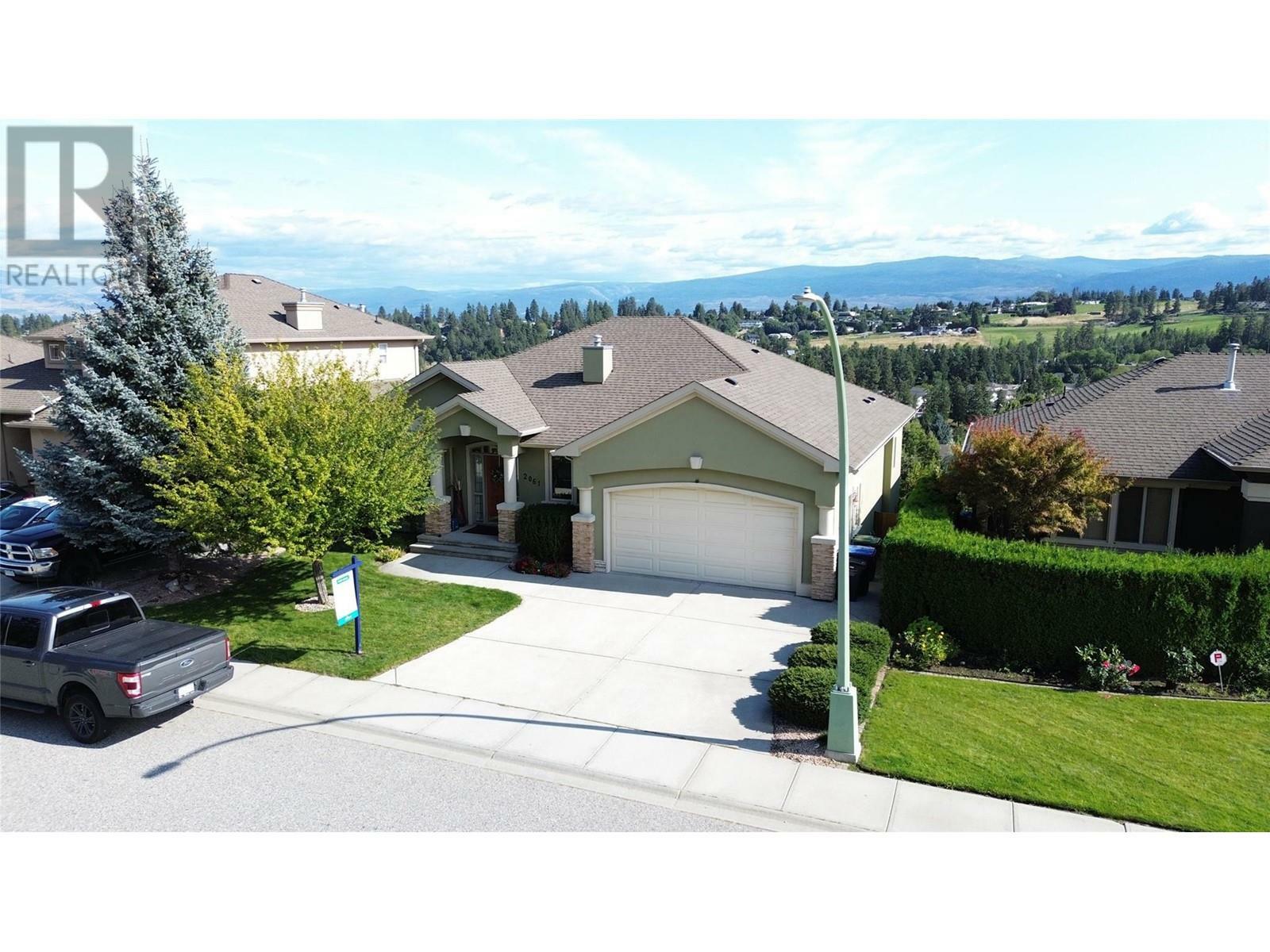 Property Photo:  2061 Spyglass Way  BC V1Z 3Z3 