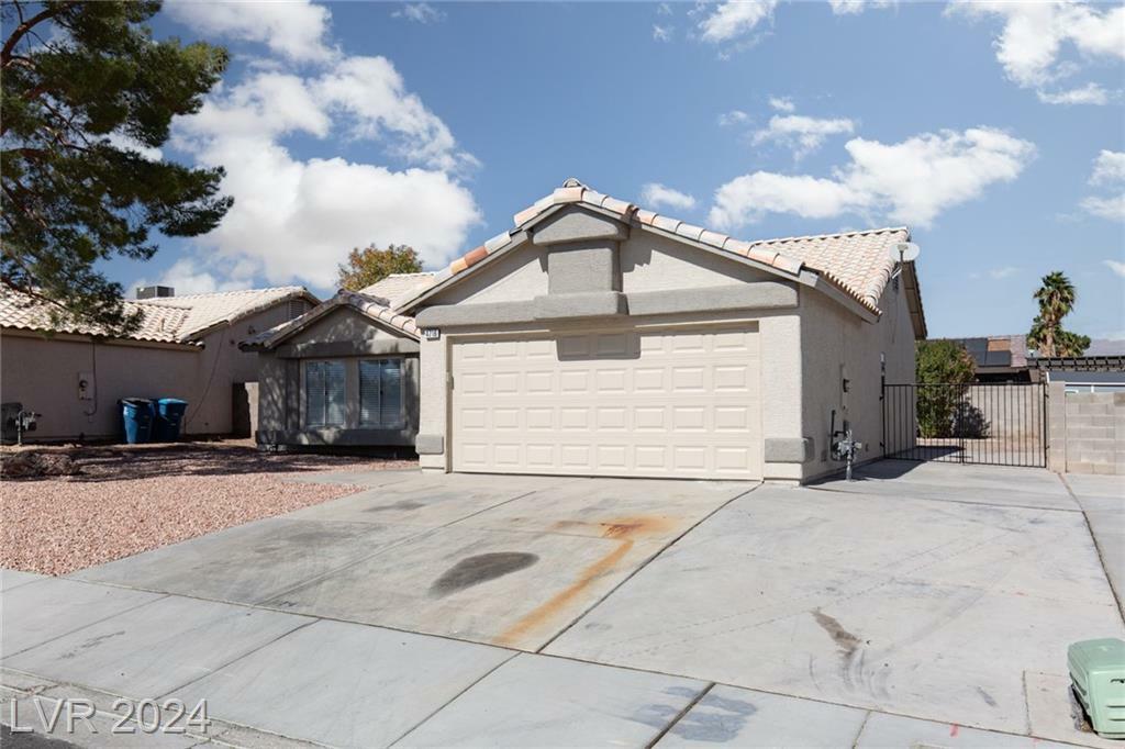 Property Photo:  4716 West La Madre Way  NV 89031 