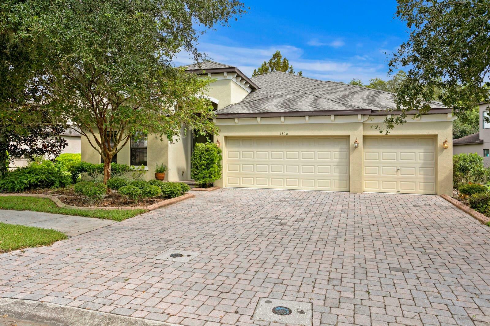 Property Photo:  3320 Majestic View Drive  FL 33558 