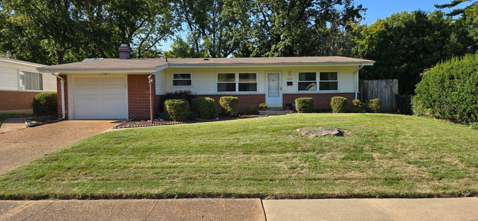 Property Photo:  1435 Arlington Drive  MO 63033 