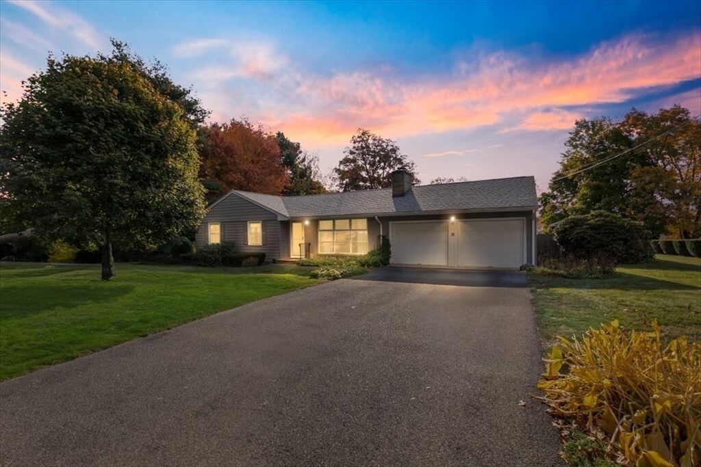 Property Photo:  520 Chadwick Rd  MA 01835 