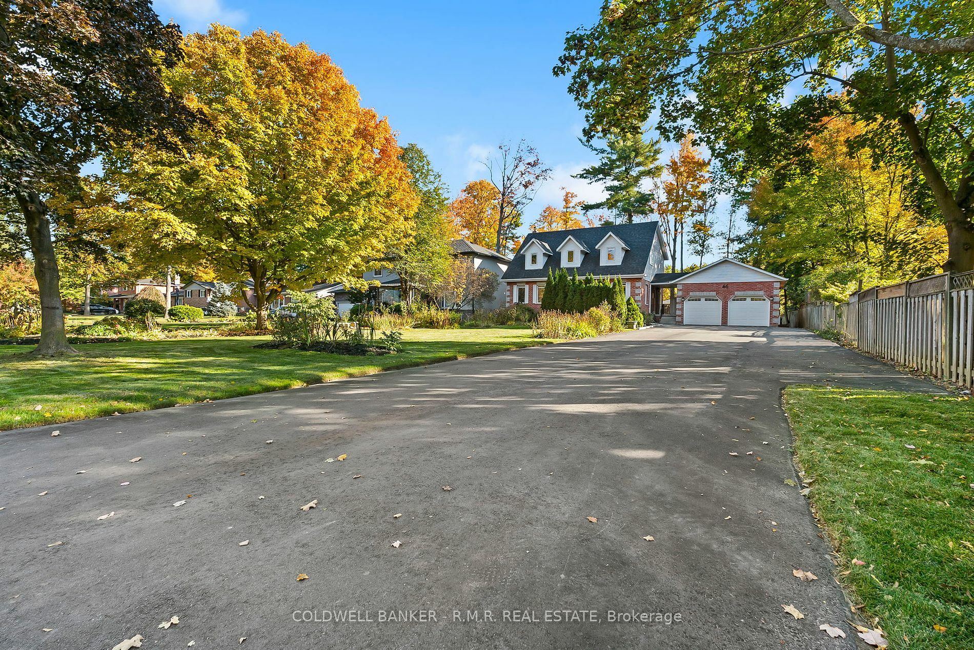 Photo de la propriété:  46 French Cres  ON L9N 1J8 