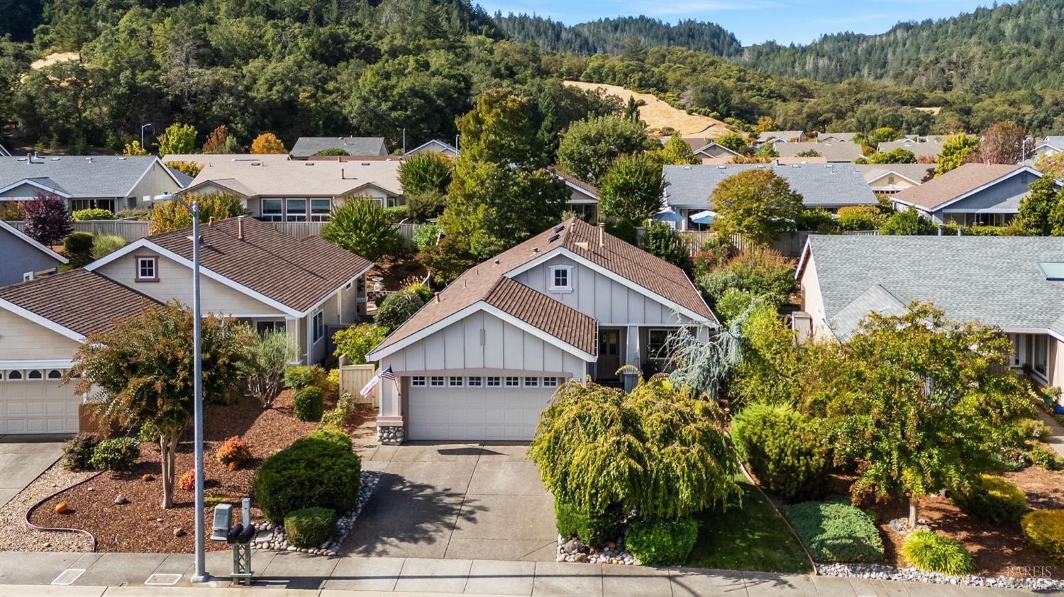 Property Photo: 217 Creekside Street CA 95425