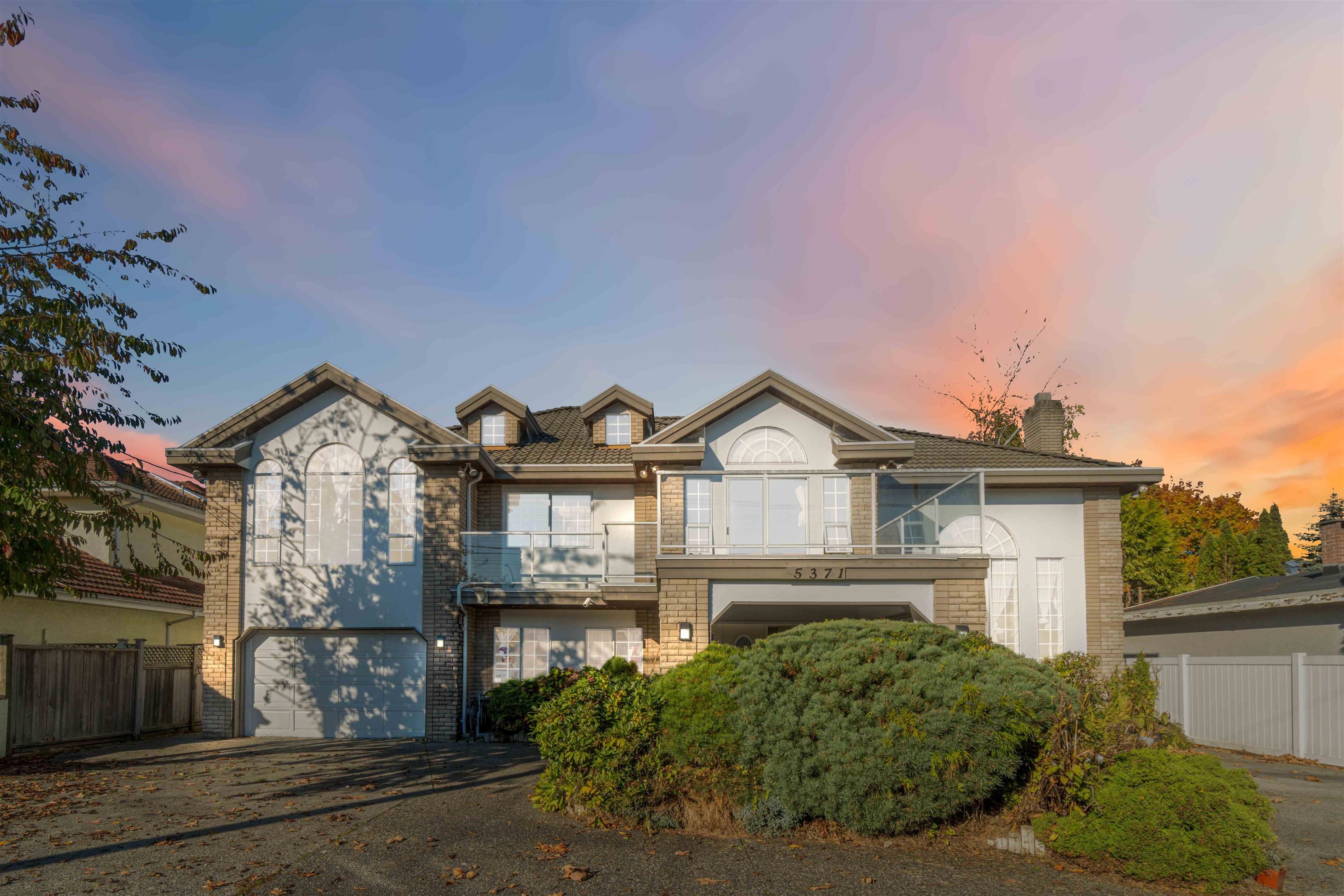 Property Photo: 5371 Blundell Road BC V7C 1H3
