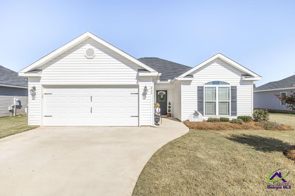 Property Photo:  235 North Charity Lane  GA 31088 