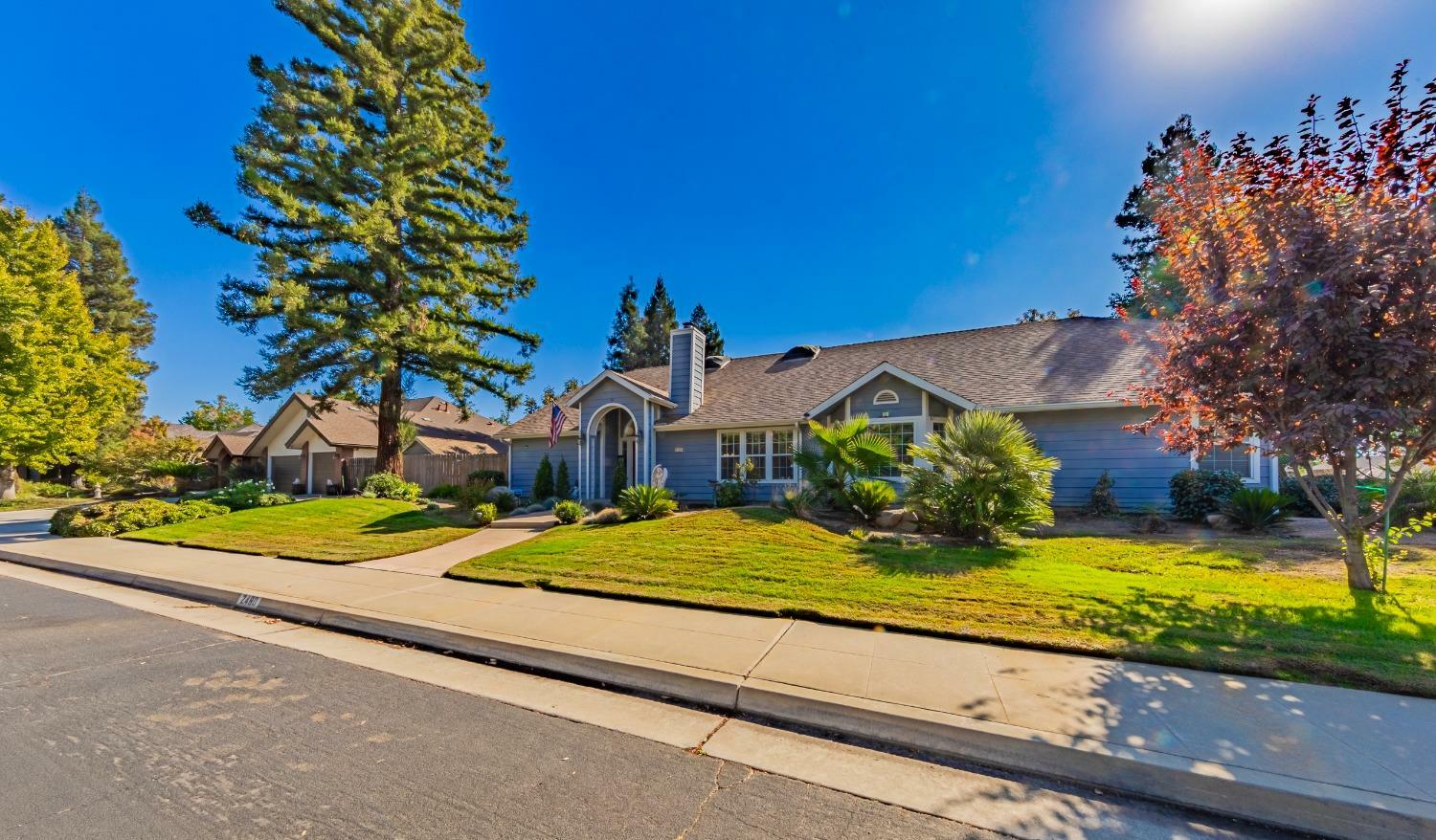 Property Photo:  2480 Richert Avenue  CA 93611 
