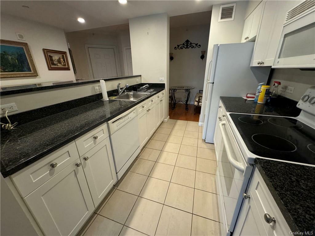 Property Photo:  300 Mamaroneck Avenue 509  NY 10605 