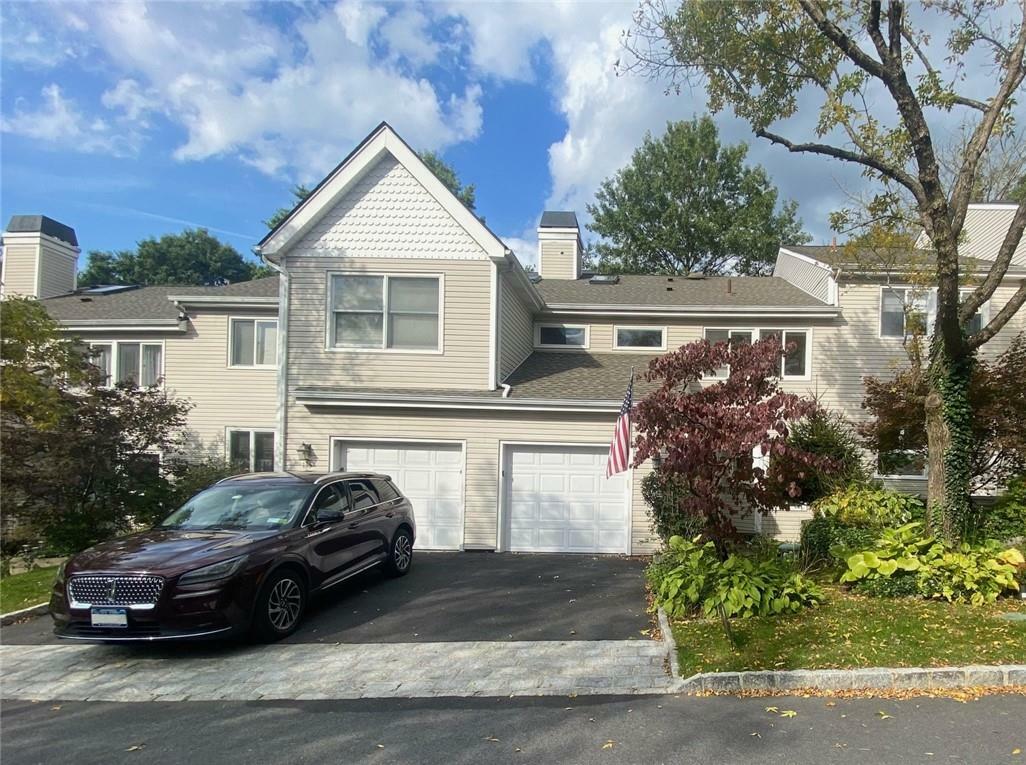 Property Photo:  136 Winchester Drive  NY 10710 