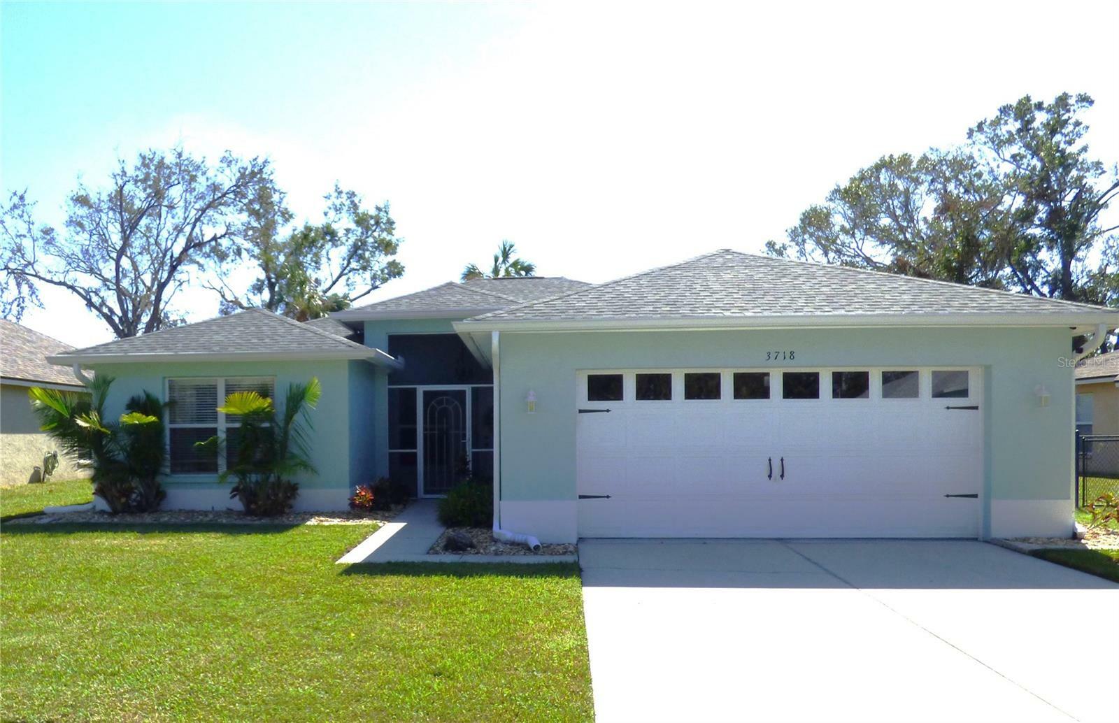 3718 61st Drive E  Bradenton FL 34203 photo