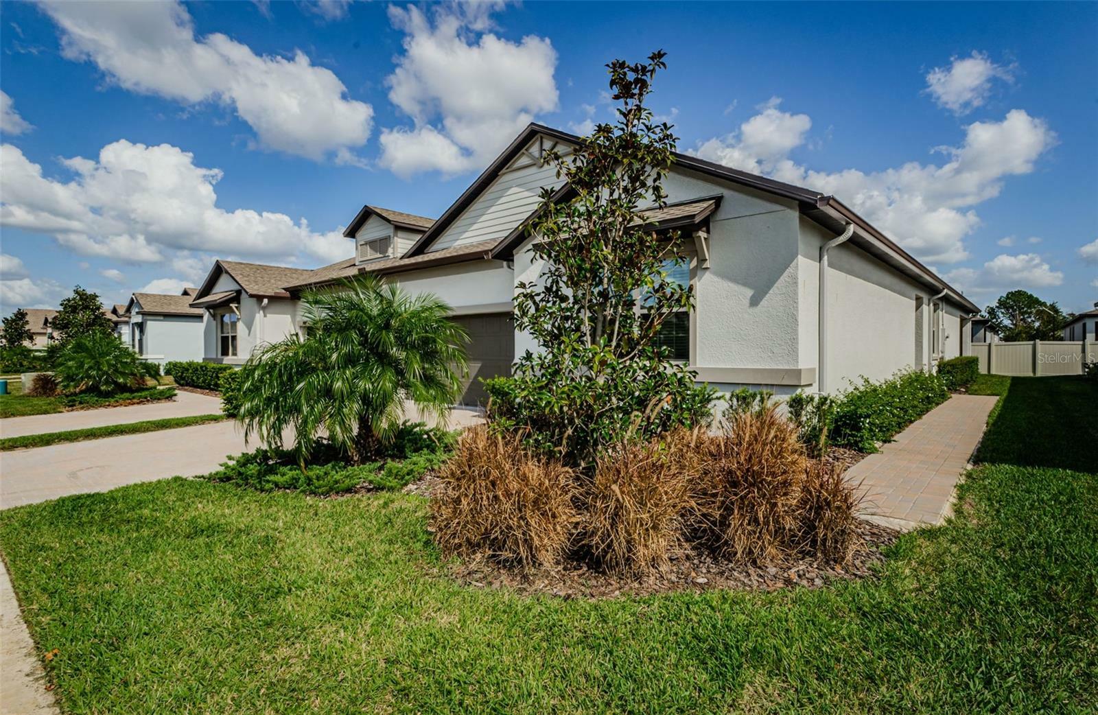 Property Photo:  9912 Campanula Court  FL 34637 