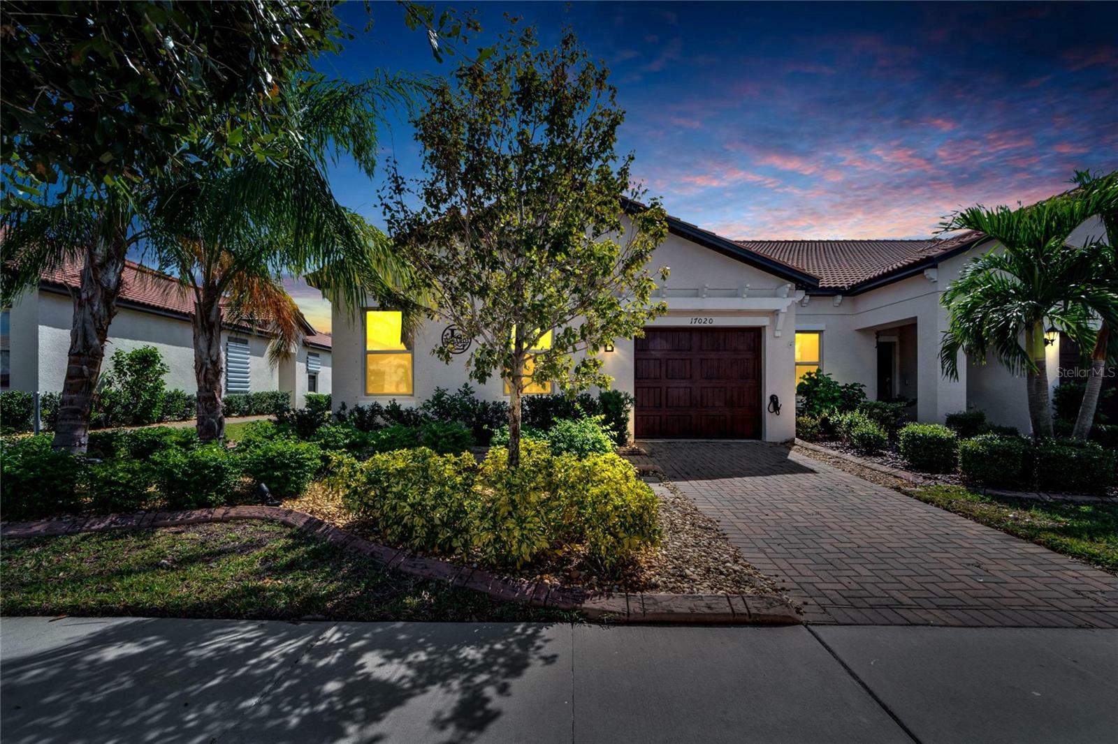 Property Photo:  17020 Clear Cork Drive  FL 33598 