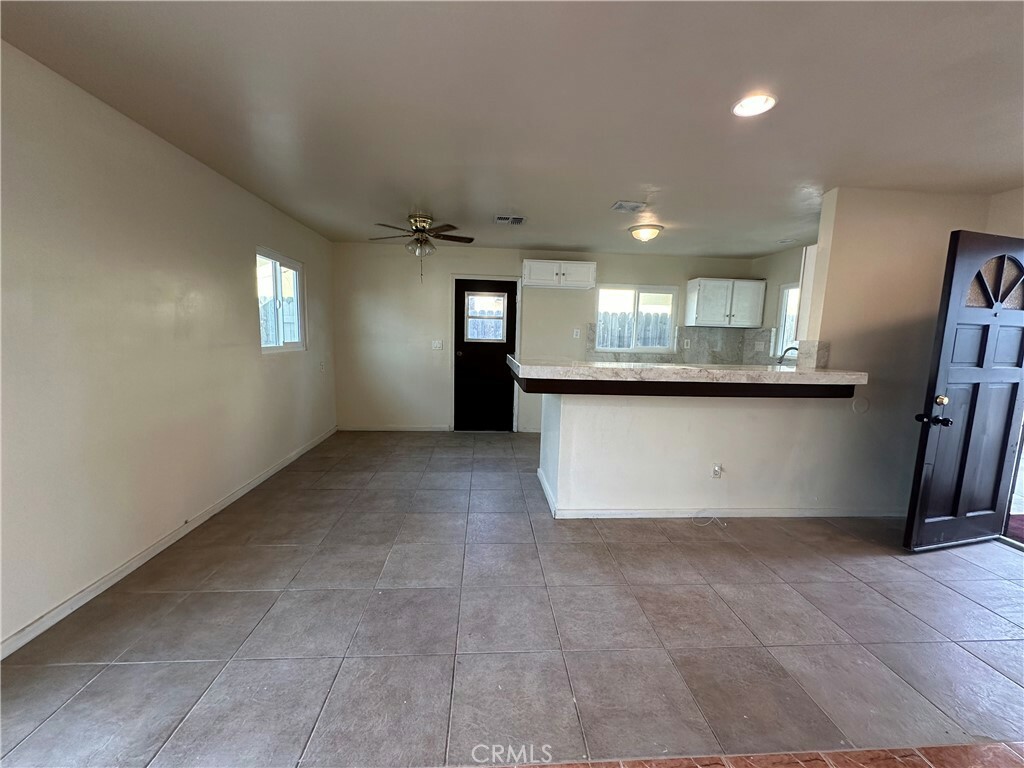 Property Photo:  3112 Pioneer Drive  CA 93306 