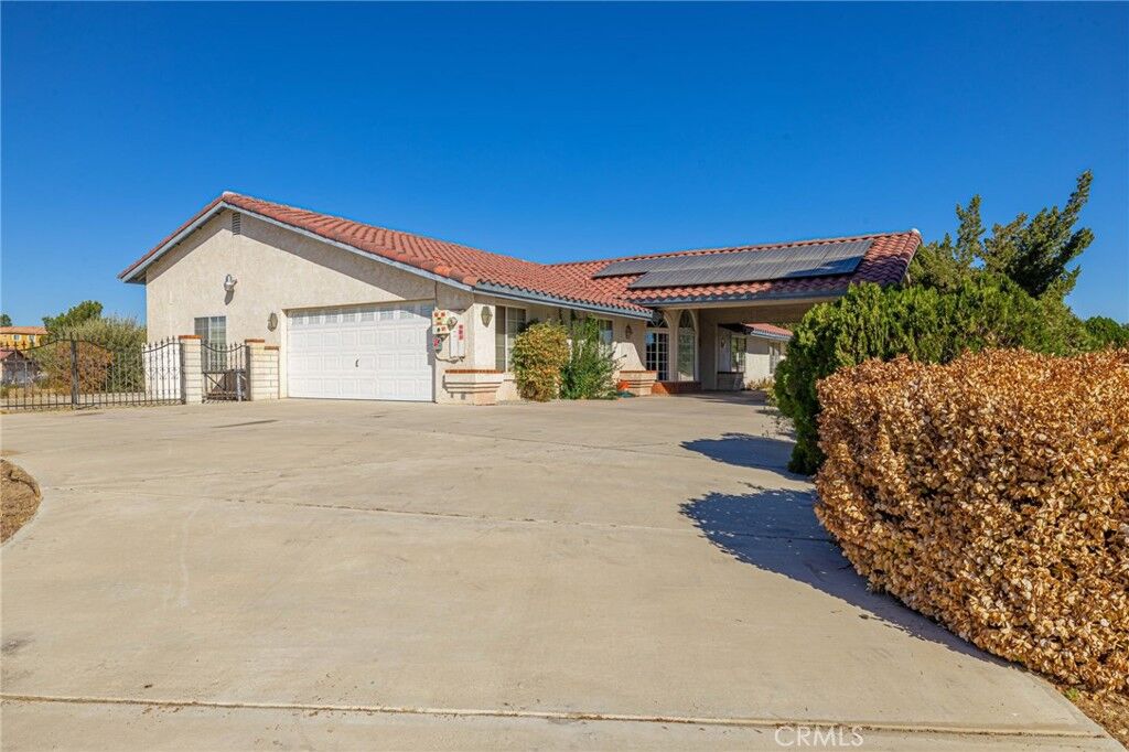 Property Photo: 13460 Calcite Place CA 92395