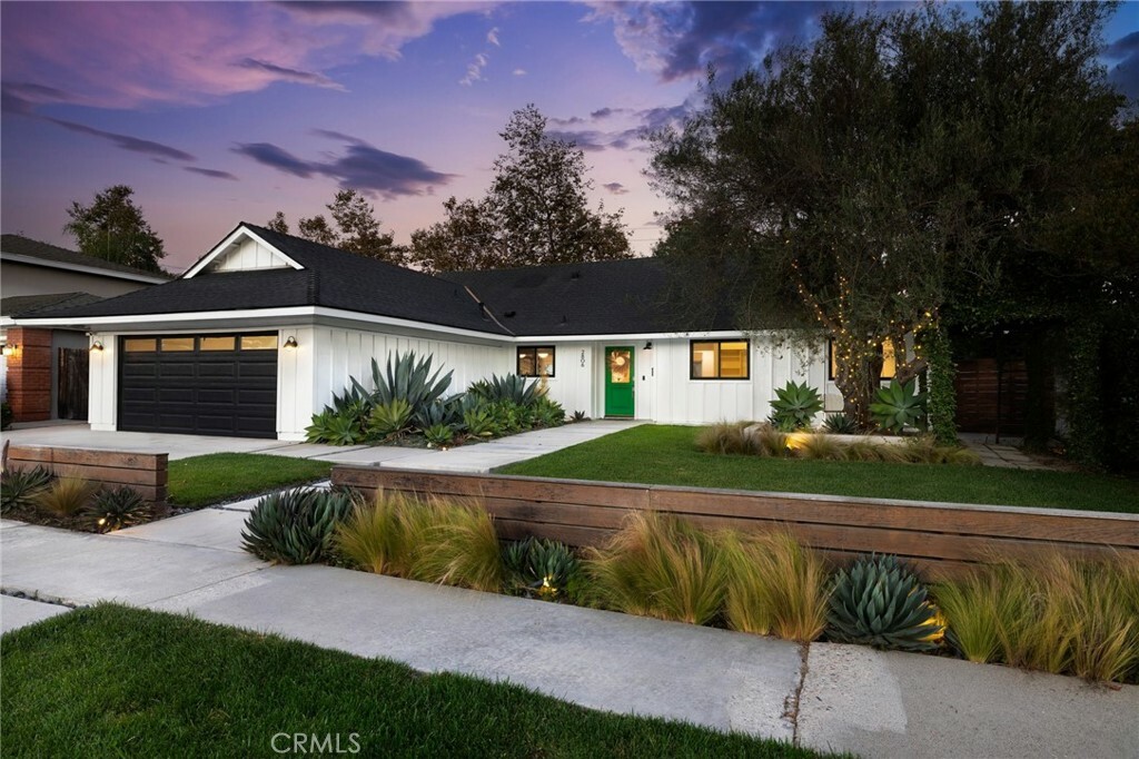 Property Photo:  2806 Shantar Drive  CA 92626 