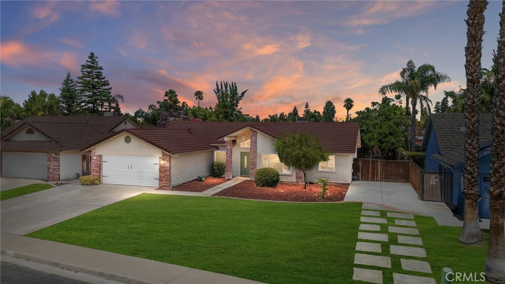 Property Photo:  9504 Eagle Oak Road  CA 93311 