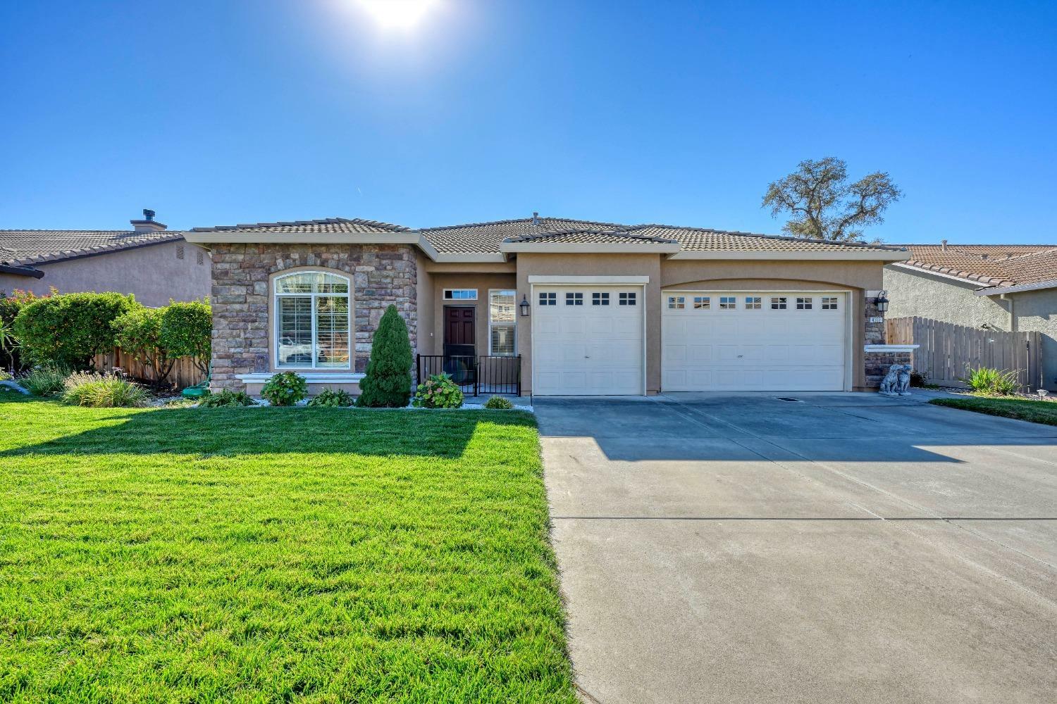 4302 Lakebreeze Drive  Rocklin CA 95677 photo