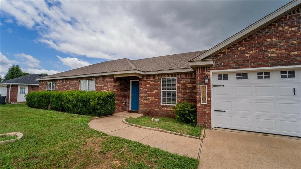 1303 E Rachel Lane  Rogers AR 72758 photo