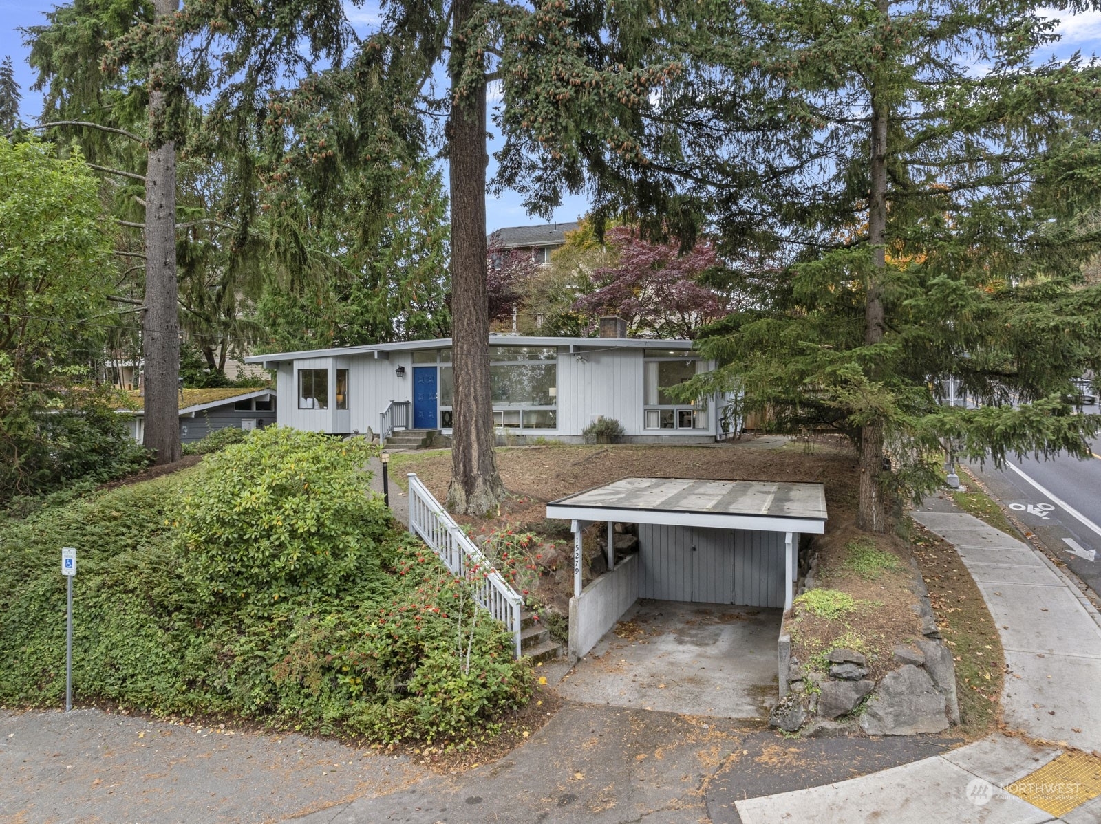 Property Photo:  15279  Densmore Avenue N  WA 98133 