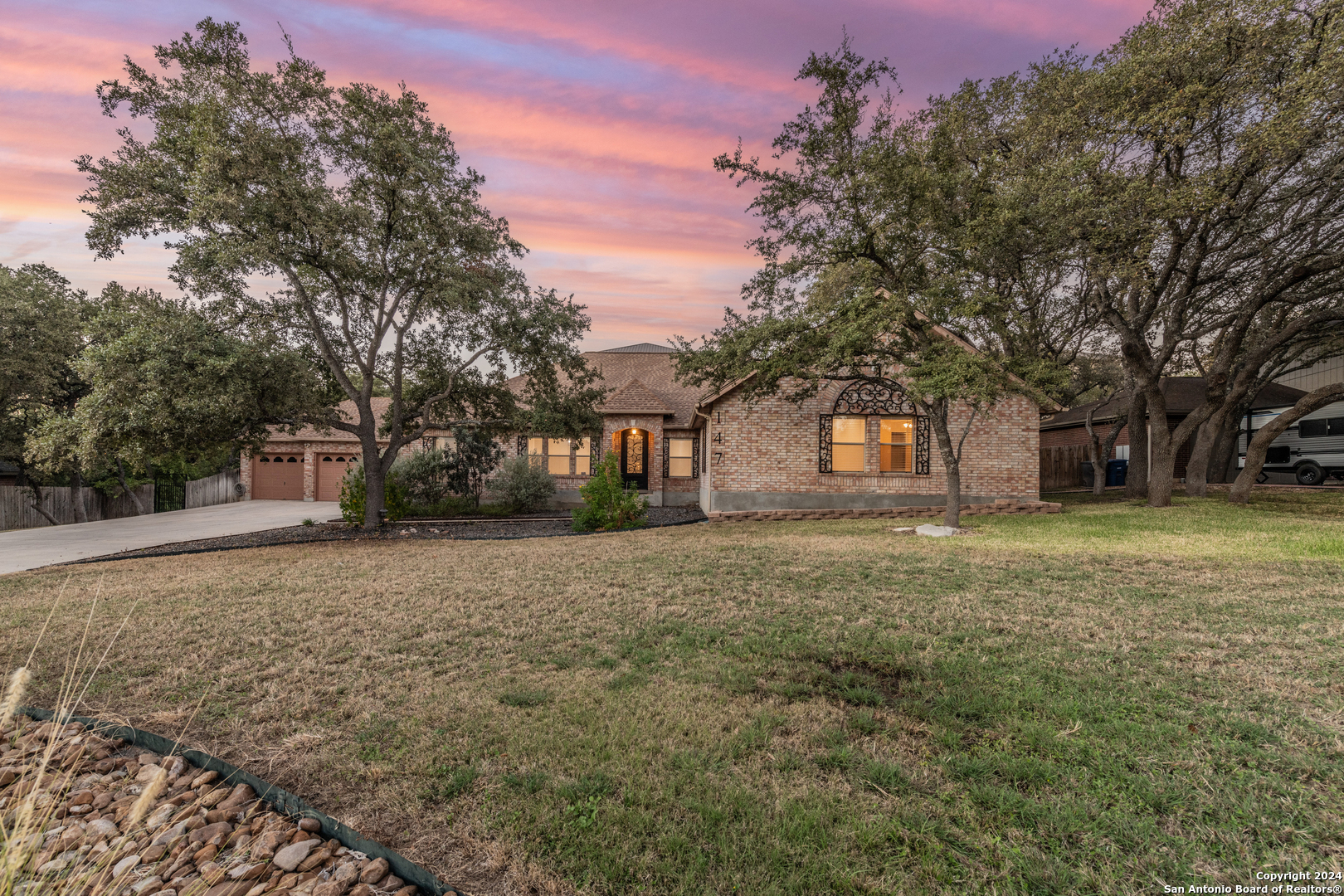 Property Photo:  147 Merry Trl  TX 78232 