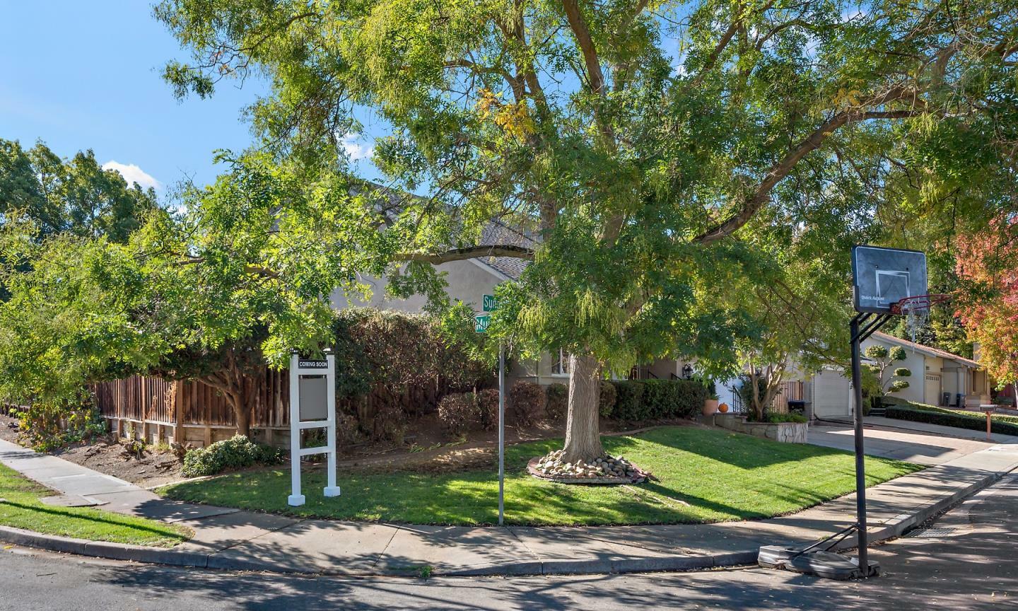 Property Photo:  7408 Sundrop Court  CA 94588 