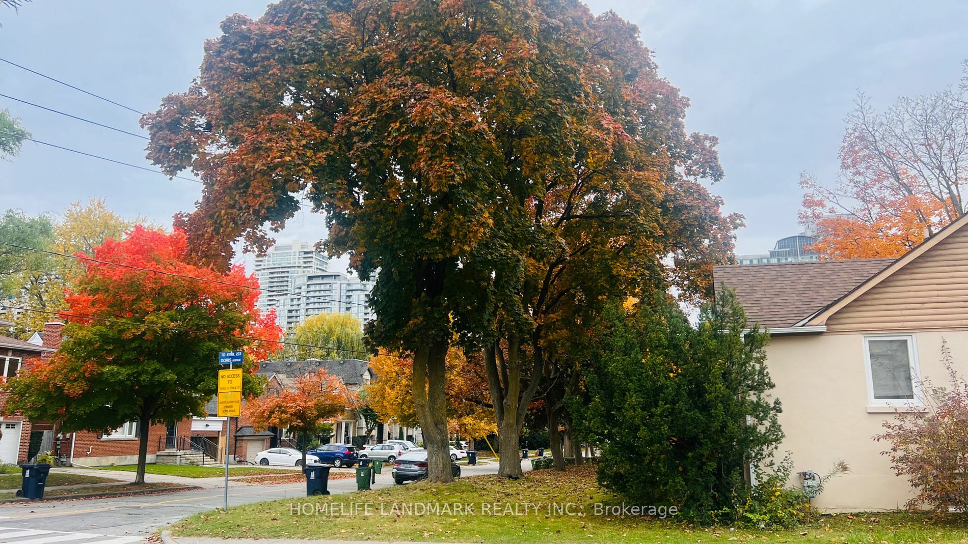 Photo de la propriété:  90 Elmwood Ave  ON M2N 3L9 