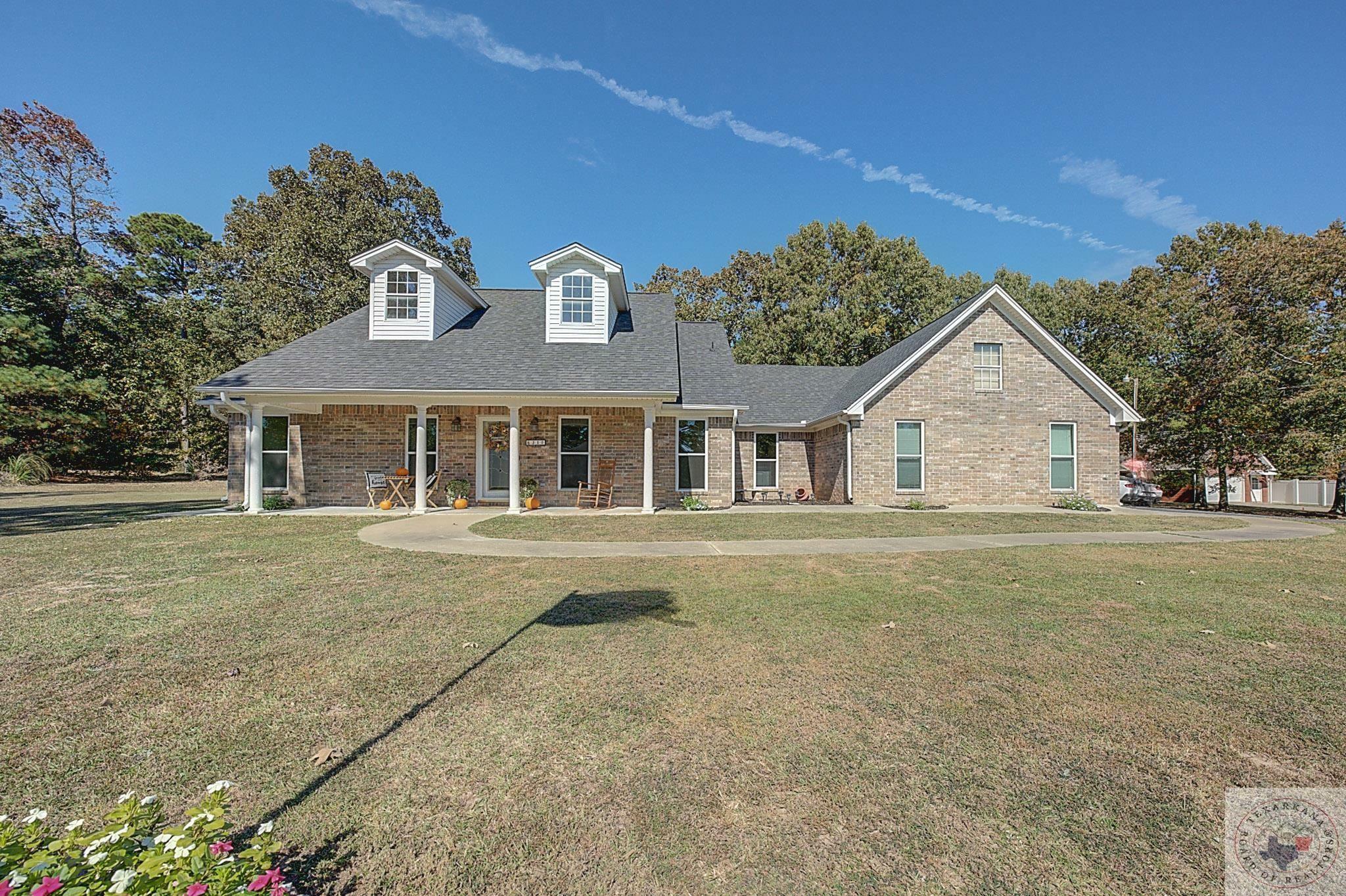 Property Photo:  310 Shirley Ln  TX 75501 