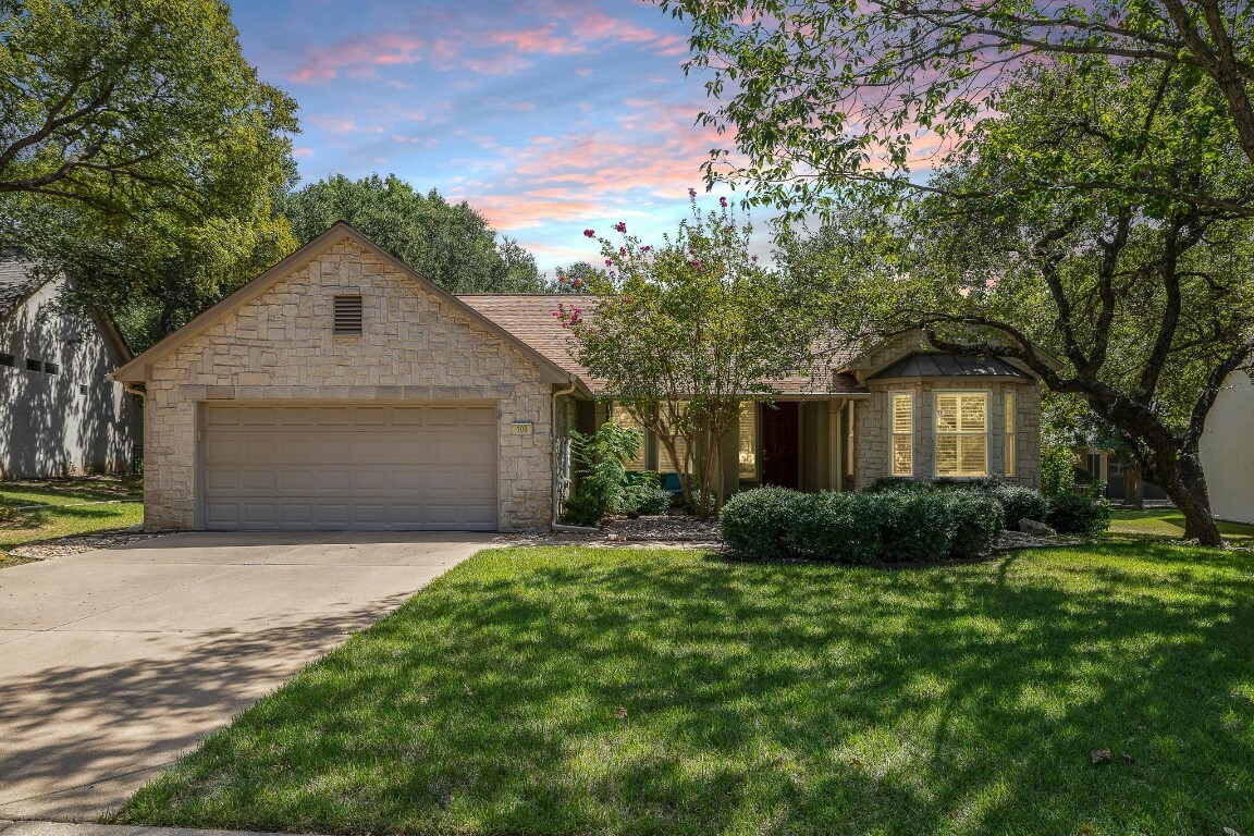 Property Photo:  106 Six Flags Drive  TX 78633 