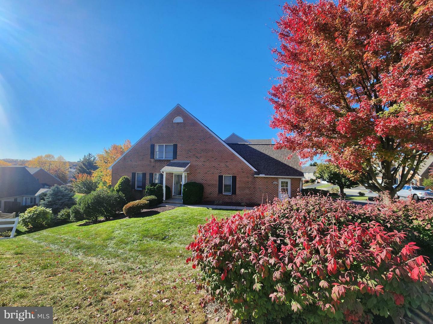 Property Photo:  451 Hillside Drive  PA 17554 