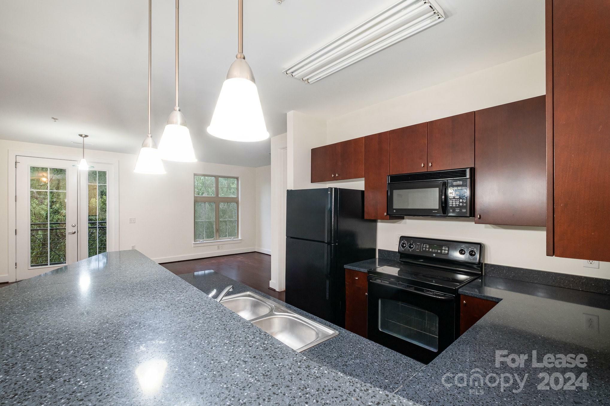 Property Photo:  1101 W 1st Street 216  NC 28202 