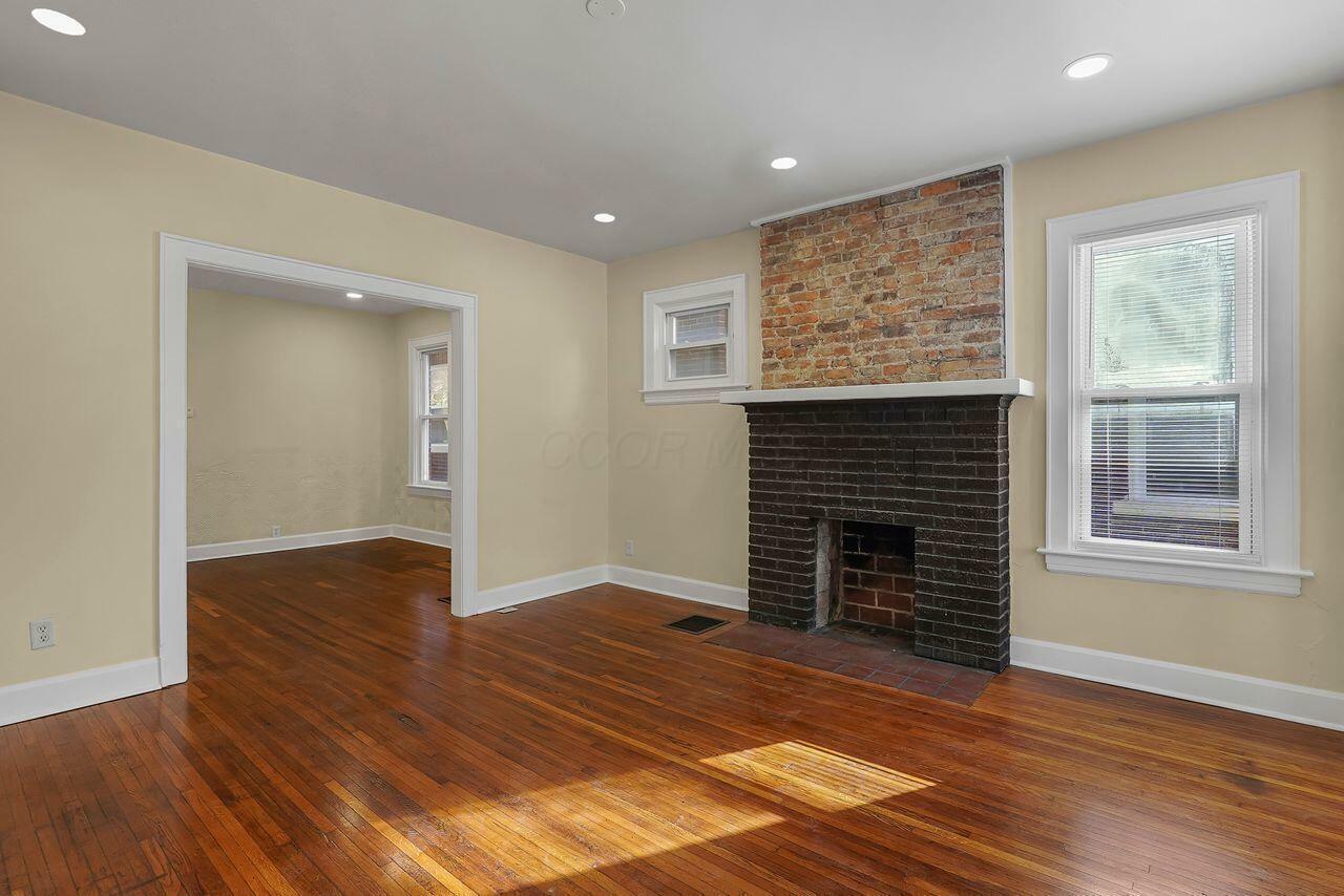 Property Photo:  1418 N 4th Street  OH 43201 