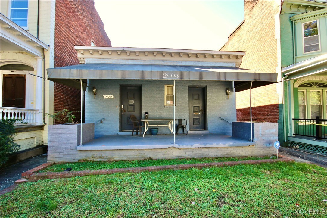 Property Photo:  2603 W Grace Street  VA 23220 