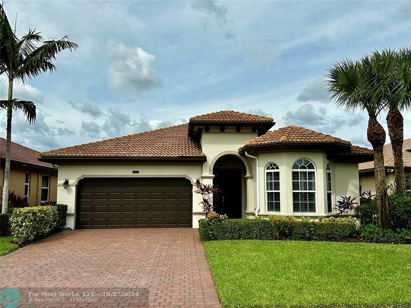 Property Photo:  7147 Prudencia Dr  FL 33463 