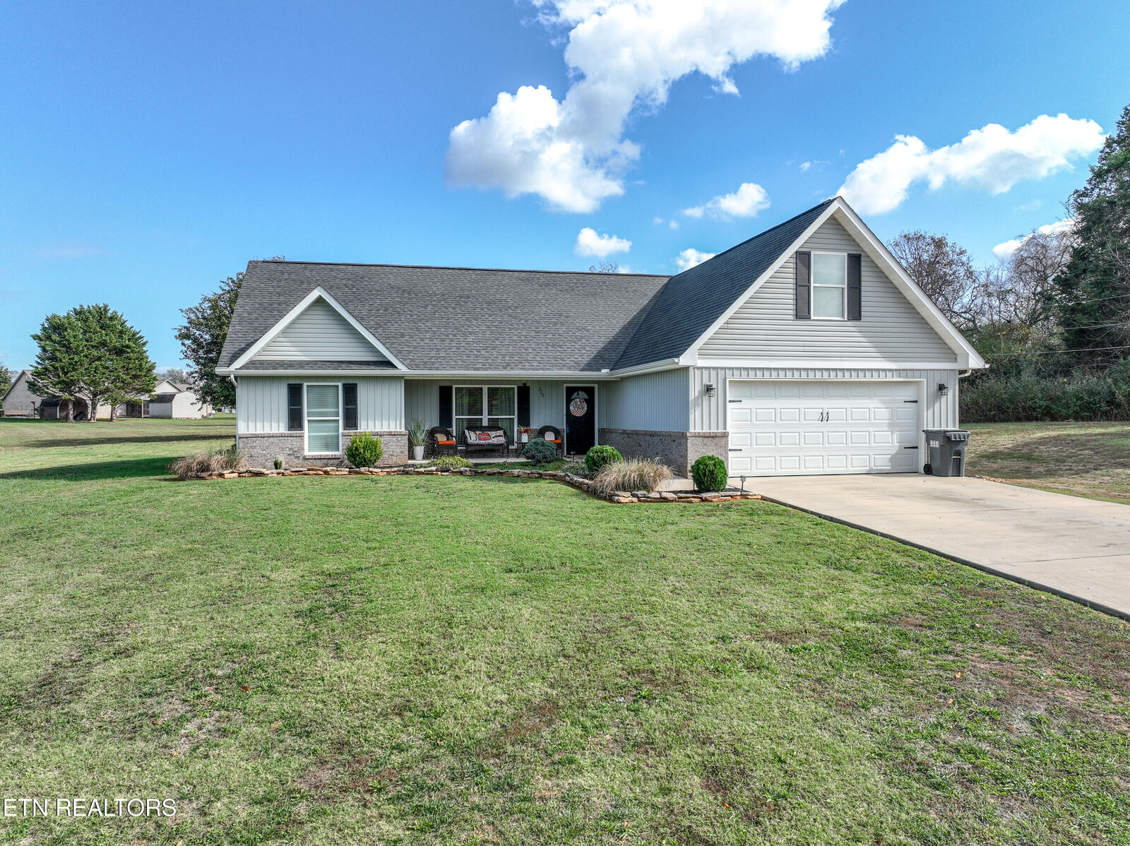 Property Photo: 220 Lighthouse Way TN 37801