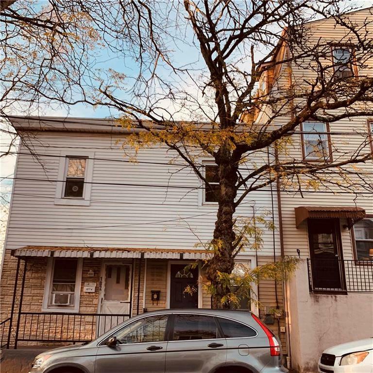 Property Photo:  105 West Madison Street  PA 18042 