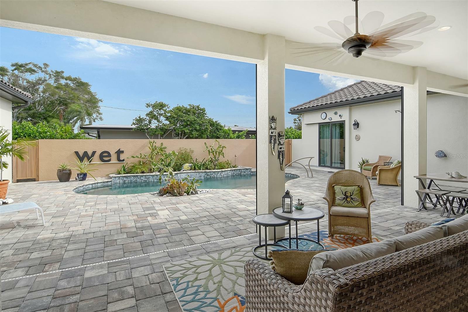 Property Photo:  1109 The Rialto  FL 34285 