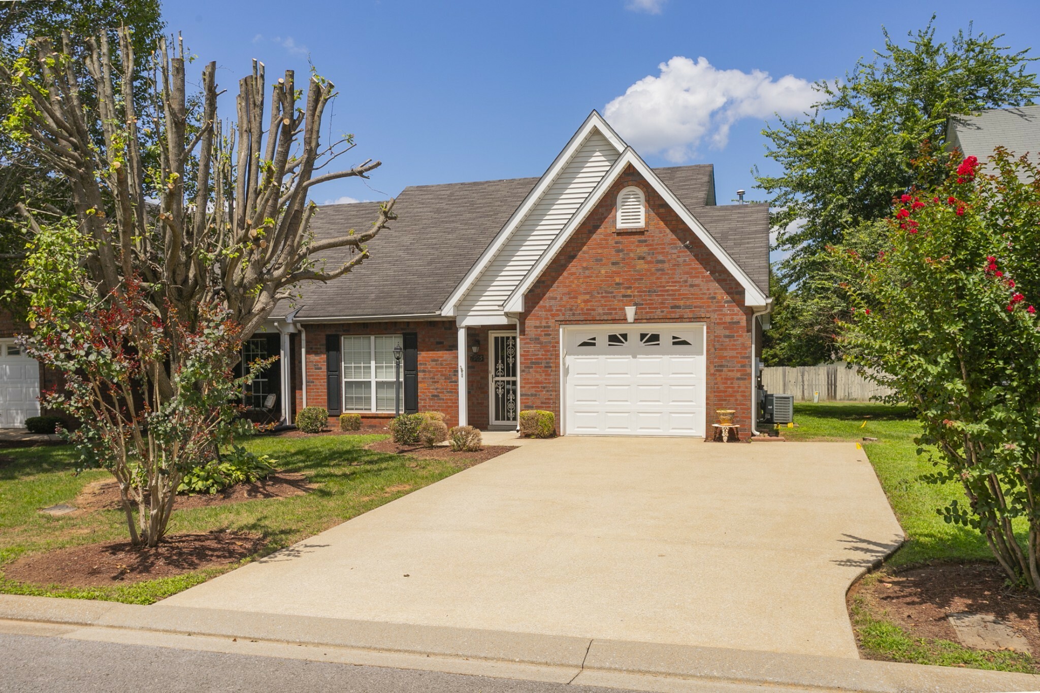 Property Photo:  1905 Thomas Ct  TN 37127 