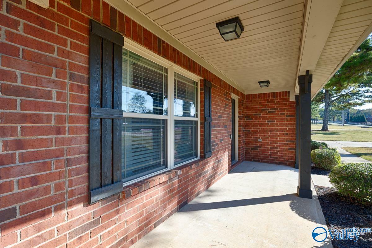 Property Photo:  111 St Clair Lane  AL 35811 