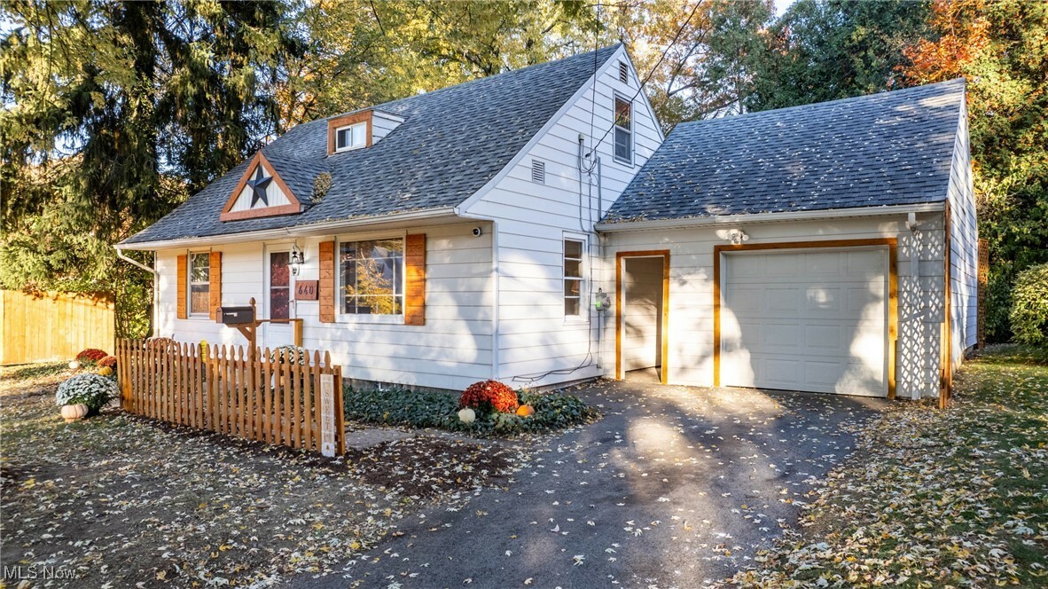 Property Photo:  640 N Howard Avenue  OH 44460 