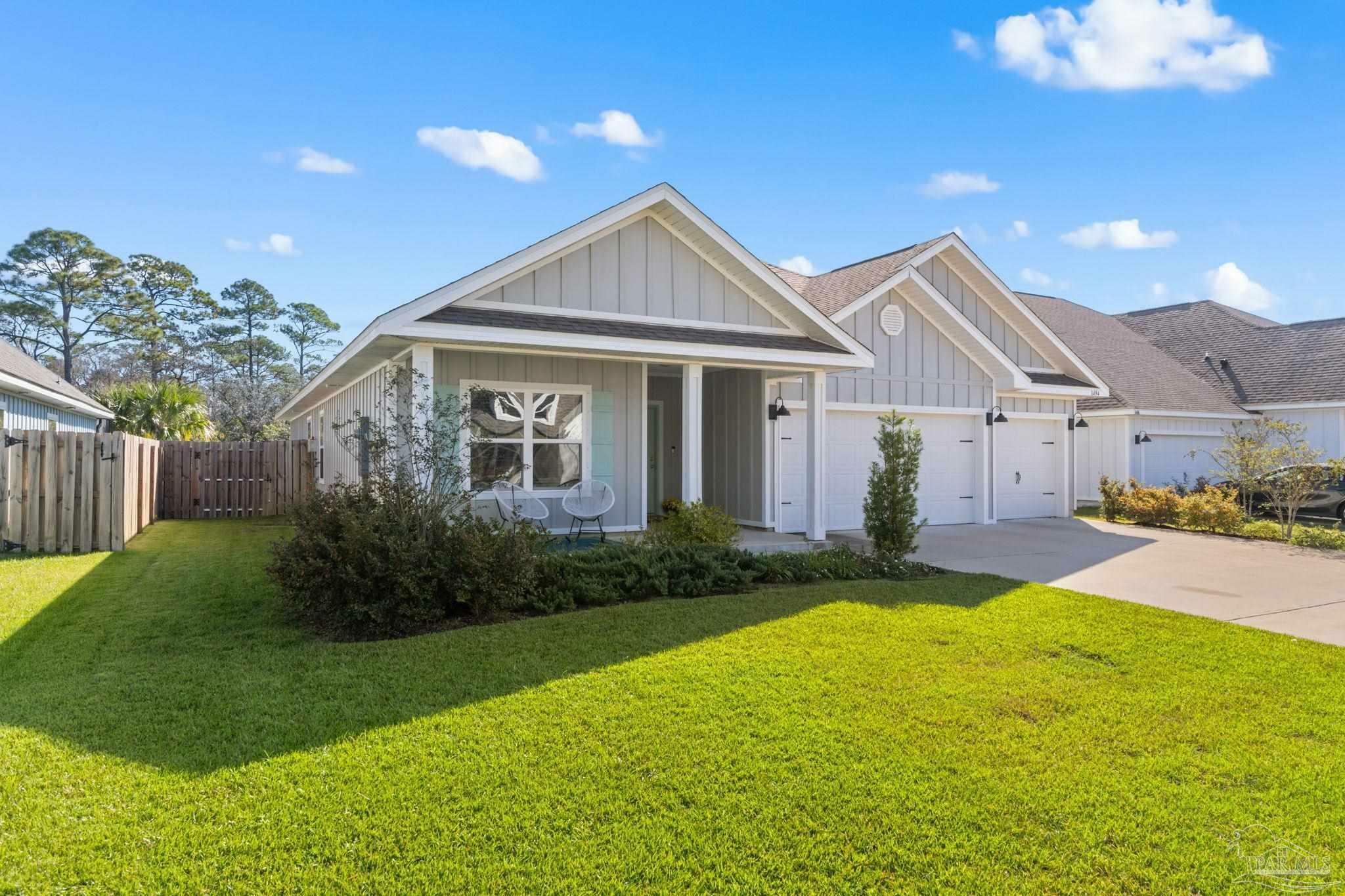 Property Photo:  1494 Ballyhoo Dr  FL 32563 