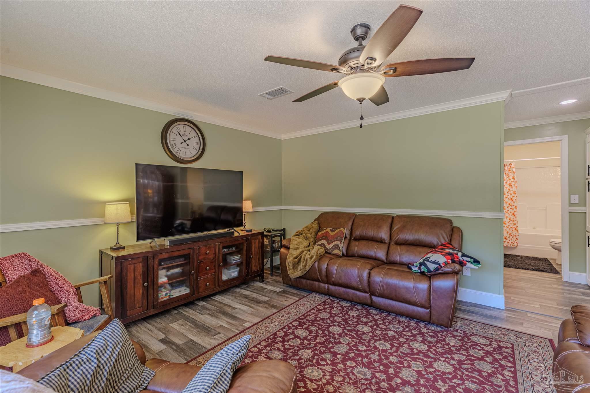 Property Photo:  4772 Poplar Head Church Rd  FL 32564 