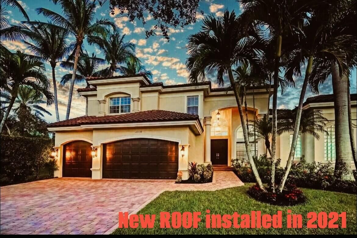 Property Photo:  10718 Canyon Bay Lane  FL 33473 