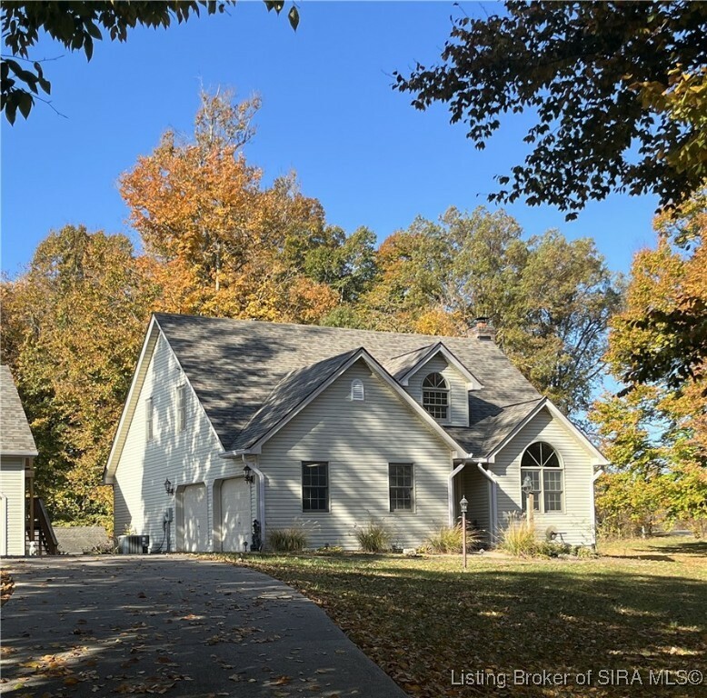 Property Photo:  1985 Ferree Road NE  IN 47136 